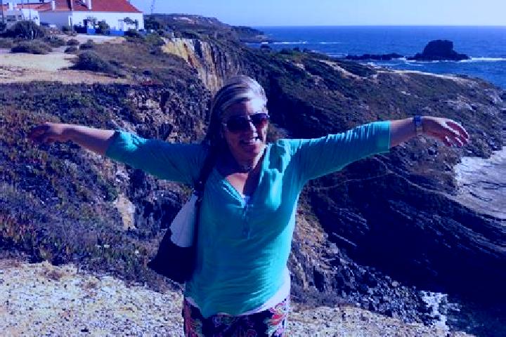 Eleanor, 35 — Escort in Almograve, Portugal