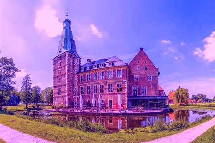Eleanor, 35 — Escort in Rees, Germany