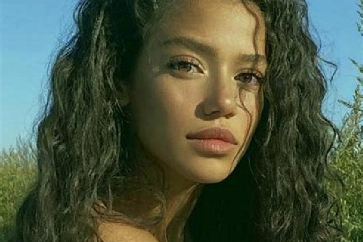 Eleanor, 36, a black blue-eyed latina companion based in Maffliers. Offering Couples, GFE, Erotic Massage, Roleplay. Available for incall and outcall, overni...