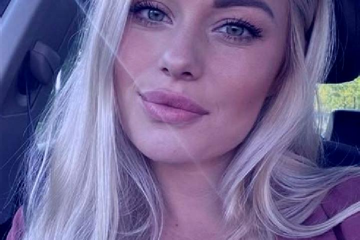 Eleanor, 36, a blonde hazel-eyed ebony companion based in Encinillos. Offering CIM, Overnight, OWO. Available for incall and outcall, overnight bookings avai...