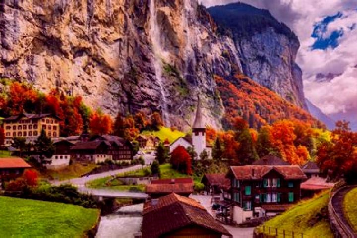 Eleanor, 36 — Escort in Fully, Switzerland