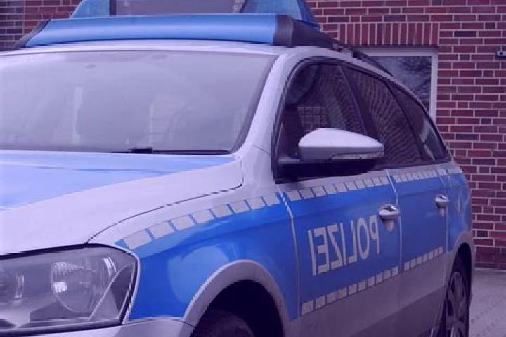 Eleanor, 37 — Escort in Neuschoo, Germany
