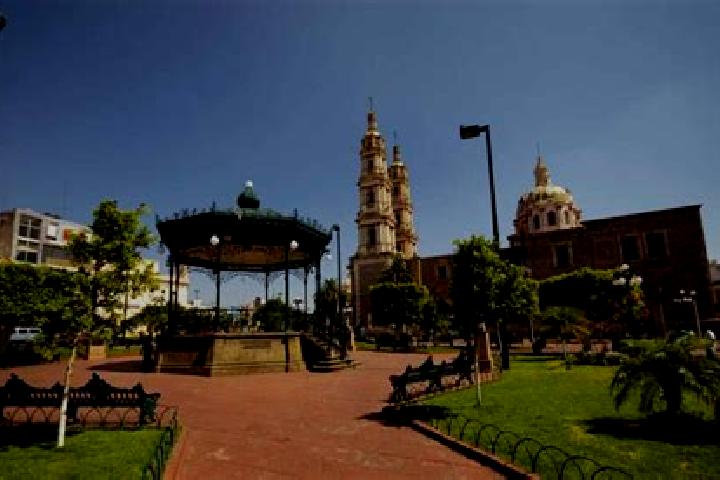 Eleanor, 37 — Escort in Santa Cecilia Tepetitlan, Mexico