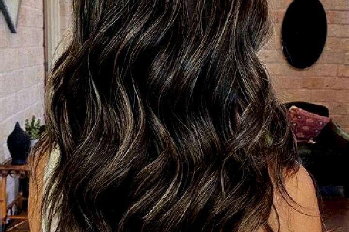 Eleanor, 38, a brunette grey-eyed slavic companion based in Nazon. Offering GFE, Tantra, Girlfriend Experience. Available for incall and outcall, day and eve...
