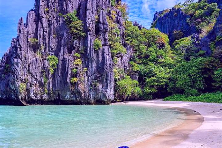 Eleanor, 38 — Escort in Maagnas, Philippines