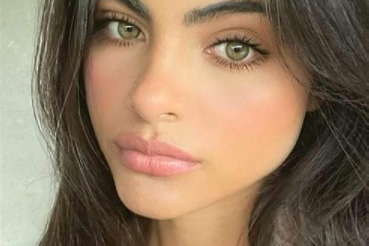 Eleanor, 39, a black hazel-eyed caucasian companion based in Corsione. Offering Dinner Date, OWO, Duos. Available for incall and outcall, overnight bookings ...