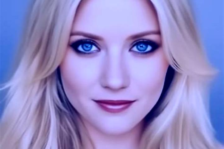Eleanor, 39, a blonde dark-eyed mixed companion based in Palmeirandia. Offering Roleplay, Domination, Overnight, Erotic Massage, CIM. Available for incall an...