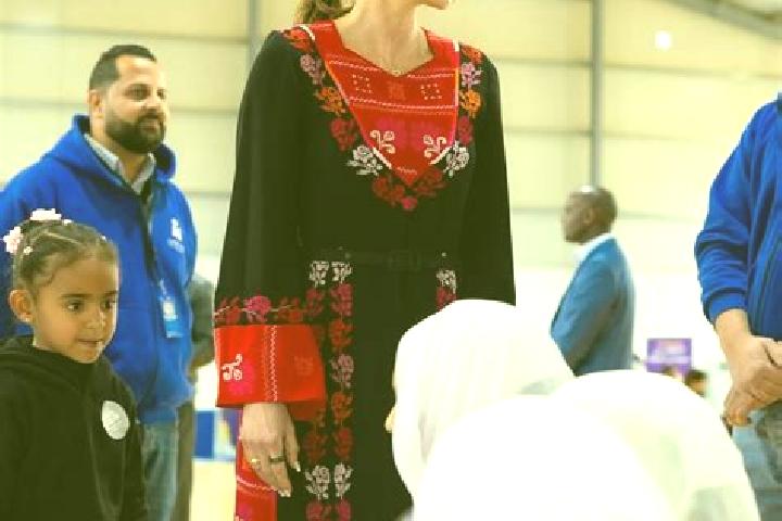 Eleanor, 39 — Escort in Al Quwayrah, Jordan