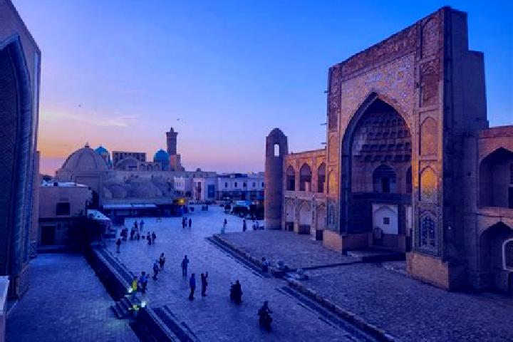 Eleanor, 39 — Escort in Xonqa, Uzbekistan