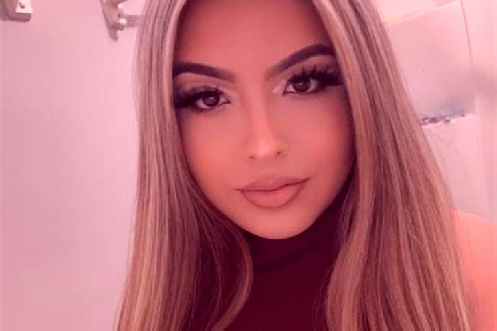 Elizabeth, 20, a blonde brown-eyed latina companion based in Hueytepec. Offering Roleplay, GFE, Party Girl. Available for incall and outcall, overnight booki...