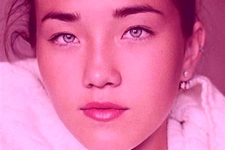 Elizabeth, 20, a brunette grey-eyed caucasian companion based in Bandakagni-Tomora. Offering Deep French Kissing, 69, Striptease. Available for incall and ou...