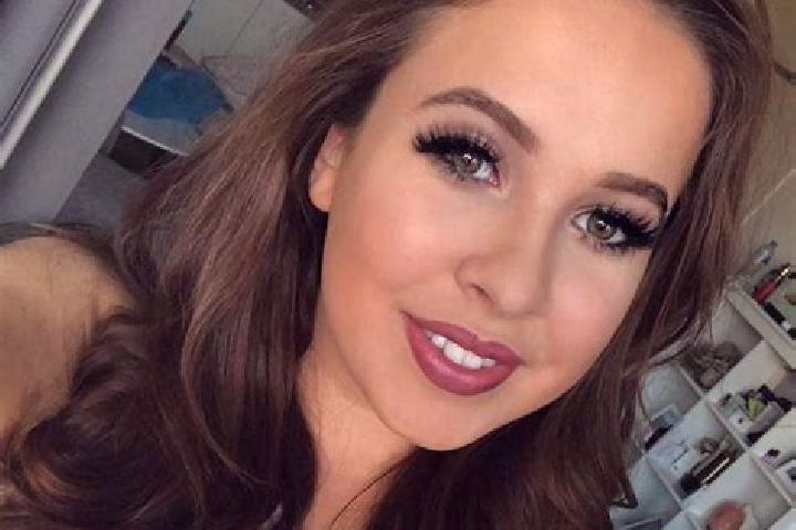 Elizabeth, 20, a dark blonde brown-eyed mediterranean companion based in Castel Viscardo. Offering 69, Fetish, Massage. Available for incall and outcall, day...