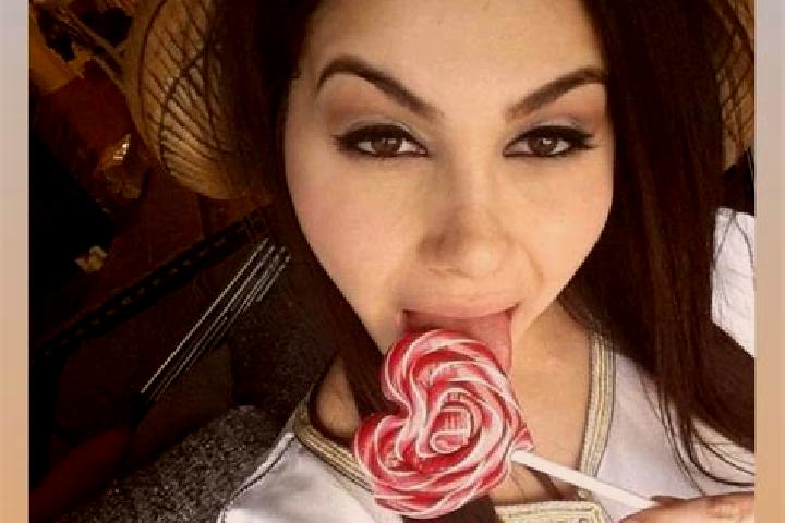 Elizabeth, 20 — Escort in Dueztas, Turkey