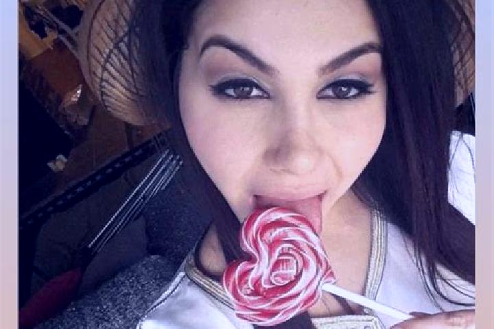 Elizabeth, 20 — Escort in Huarong, China