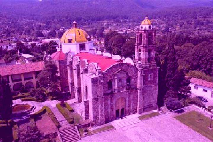 Elizabeth, 20 — Escort in Santiago Huitlapaltepec, Mexico
