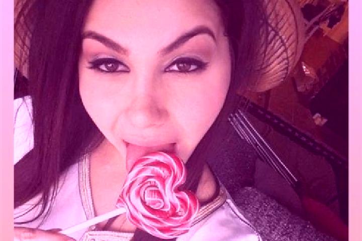 Elizabeth, 20 — Escort in Sells, United States