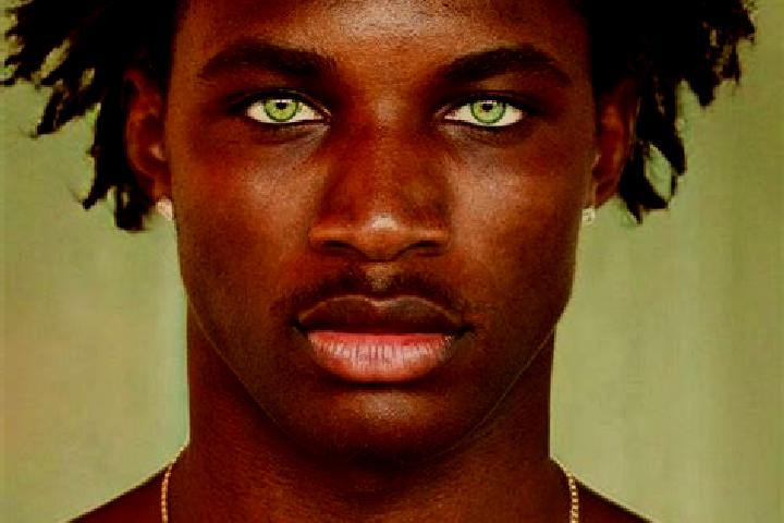 Elizabeth, 21, a black green-eyed middle eastern companion based in Lalsingi. Offering Roleplay, Travel Companion, BDSM, Deep French Kissing. Available for i...