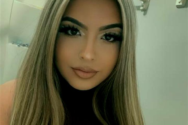 Elizabeth, 21, a blonde amber-eyed latina companion based in Buyeo. Offering Travel Companion, Fetish, Duos. Available for incall and outcall, day and evenin...