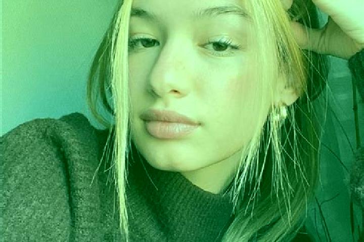 Elizabeth, 21, a blonde brown-eyed indian companion based in Sant Angelo in Lizzola. Offering Travel Companion, Tantra, GFE. Available for incall and outcall...