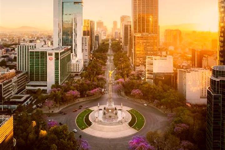 Elizabeth, 21 — Escort in Chiquinivalvo, Mexico