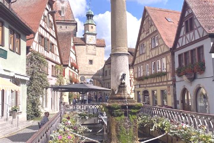 Elizabeth, 21 — Escort in Rothenburg ob der Tauber, Germany