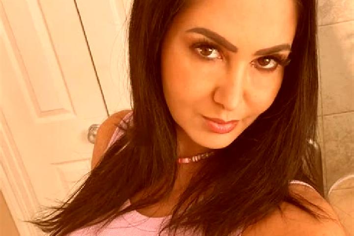 Elizabeth, 22, a blonde amber-eyed indian companion based in Domalain. Offering Duos, Striptease, Deep French Kissing. Available for incall and outcall, day ...