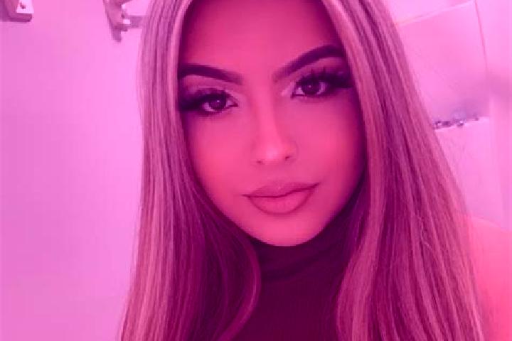 Elizabeth, 22, a blonde amber-eyed latina companion based in Baudemont. Offering Party Girl, Duos, Erotic Massage, 69. Available for incall and outcall, day ...
