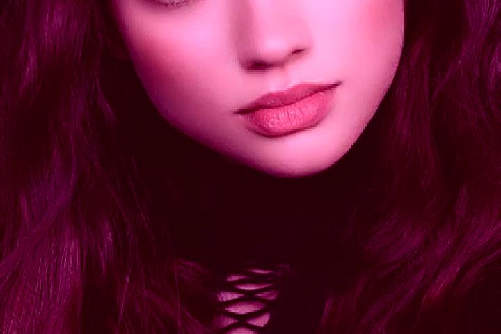 Elizabeth, 22, a brunette dark-eyed european companion based in Toenning. Offering Prostate Massage, Fetish, Deep French Kissing, Overnight. Available for in...