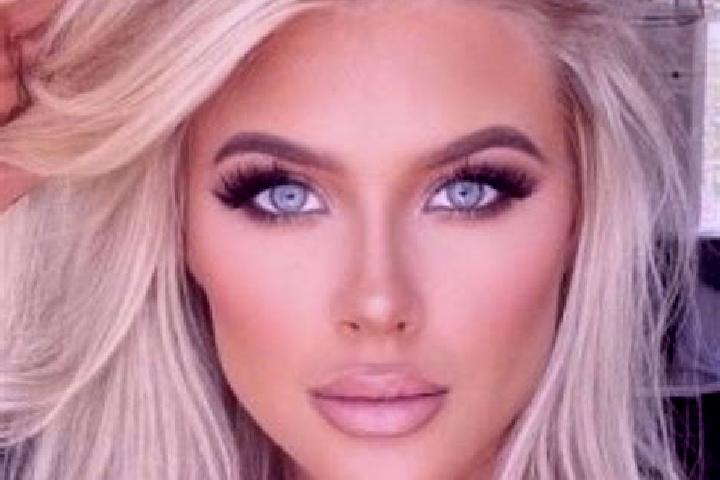 Elizabeth, 22, a platinum blonde amber-eyed european companion based in Fiorentino. Offering 69, Travel Companion, Couples, Duos. Available for incall and ou...