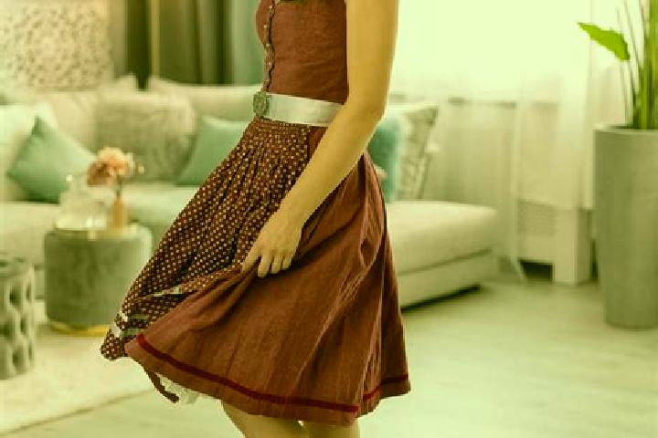 Elizabeth, 22 — Escort in Illingen, Germany