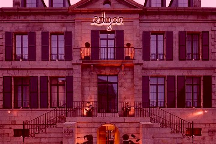 Elizabeth, 22 — Escort in Plehedel, France