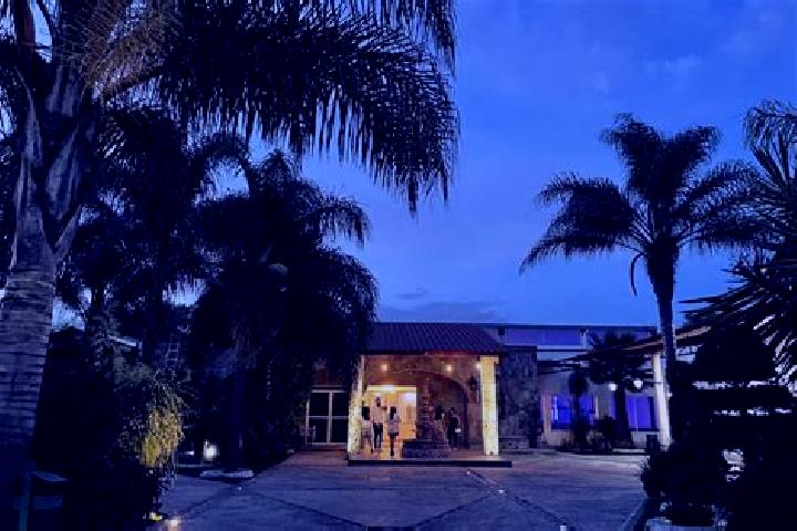 Elizabeth, 22 — Escort in San Francisco Lachigolo, Mexico