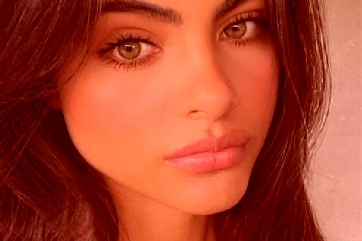 Elizabeth, 23, a brunette amber-eyed middle eastern companion based in General Acha. Offering Prostate Massage, Girlfriend Experience, Travel Companion, Tant...