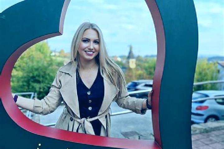 Elizabeth, 23 — Escort in Radoboj, Croatia