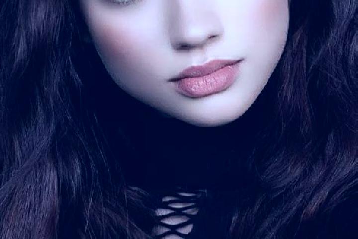 Elizabeth, 24, a auburn brown-eyed european companion based in Petrolia. Offering Fetish, Deep French Kissing, Overnight, Striptease, 69. Available for incal...