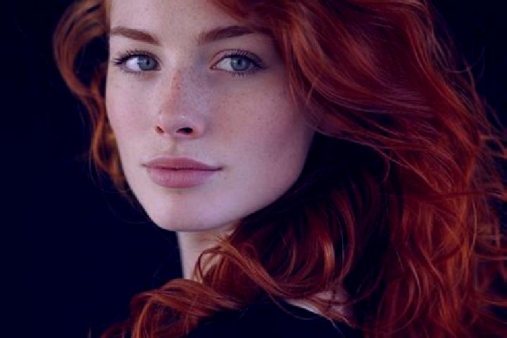 Elizabeth, 25, a auburn green-eyed european companion based in G. L. Garcia. Offering GFE, Tantra, A-Level, Overnight, Couples. Available for incall and outc...