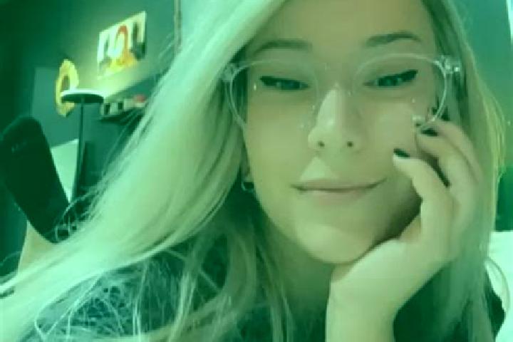 Elizabeth, 25, a blonde amber-eyed indian companion based in Santo Antonio da Platina. Offering Deep French Kissing, Prostate Massage. Available for incall a...