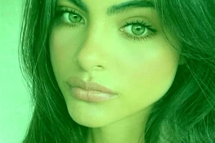 Elizabeth, 25, a brunette green-eyed middle eastern companion based in Rock Springs. Offering Roleplay, Prostate Massage, Deep French Kissing, 69. Available ...