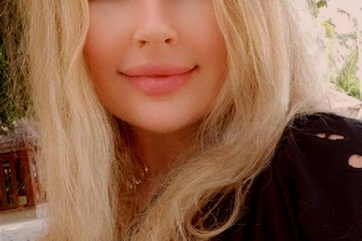 Elizabeth, 25, a dark blonde hazel-eyed caribbean companion based in Velilla de Ebro. Offering BDSM, Tantra, GFE, Party Girl. Available for incall and outcal...