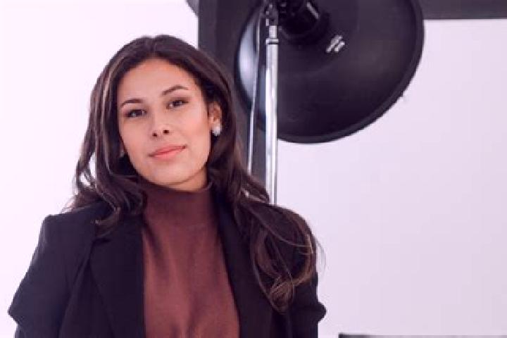 Elizabeth, 25 — Escort in Rehm-Flehde-Bargen, Germany