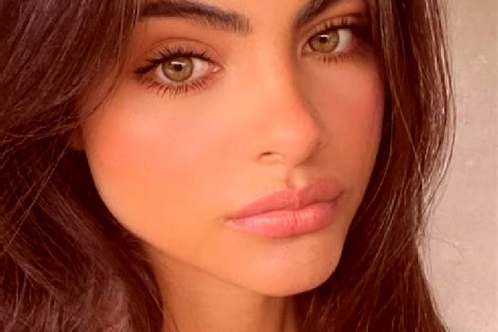 Elizabeth, 26, a black hazel-eyed latina companion based in Larochette. Offering Couples, Overnight, Girlfriend Experience, A-Level, Travel Companion. Availa...