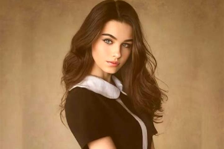 Elizabeth, 26, a brunette amber-eyed slavic companion based in Ye Chaung. Offering Prostate Massage, Domination, Tantra, Roleplay. Available for incall and o...