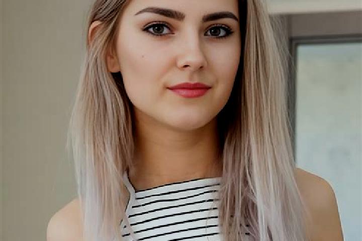 Elizabeth, 26 — Escort in Omsk, Russia