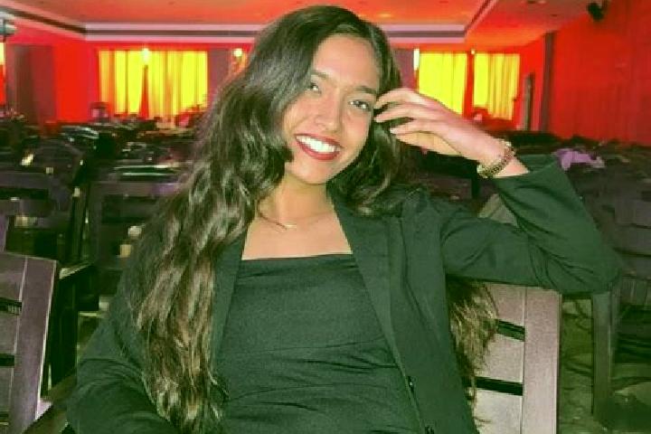 Elizabeth, 26 — Escort in Sarna, India