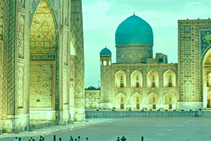 Elizabeth, 26 — Escort in Tuytepa, Uzbekistan