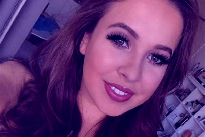 Elizabeth, 27, a auburn dark-eyed mediterranean companion based in Forstheim. Offering A-Level, Dinner Date, Overnight, Prostate Massage, CIM. Available for ...