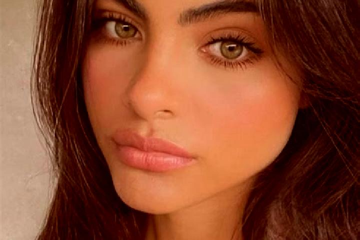 Elizabeth, 27, a black dark-eyed european companion based in Gongyimin. Offering Fetish, Prostate Massage, Deep French Kissing, Domination, Party Girl. Avail...