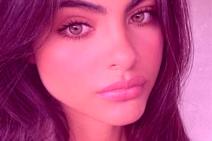 Elizabeth, 27, a brunette dark-eyed slavic companion based in Husarivka. Offering Striptease, Dinner Date, A-Level, Domination. Available for incall and outc...