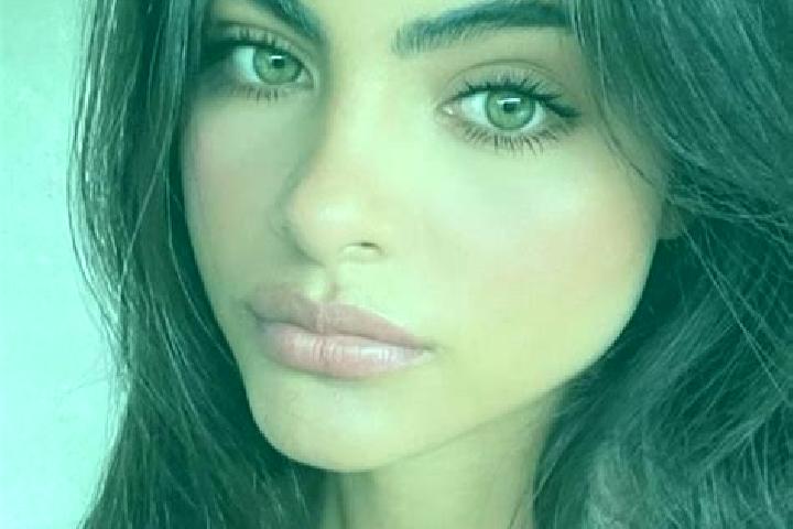 Elizabeth, 27, a dark blonde hazel-eyed middle eastern companion based in Hejobaba. Offering Party Girl, Prostate Massage, 69, GFE, Tantra. Available for inc...