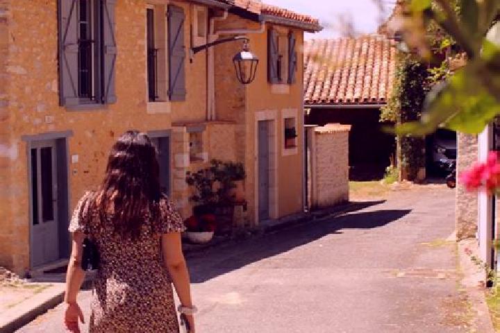 Elizabeth, 27 — Escort in Aurignac, France